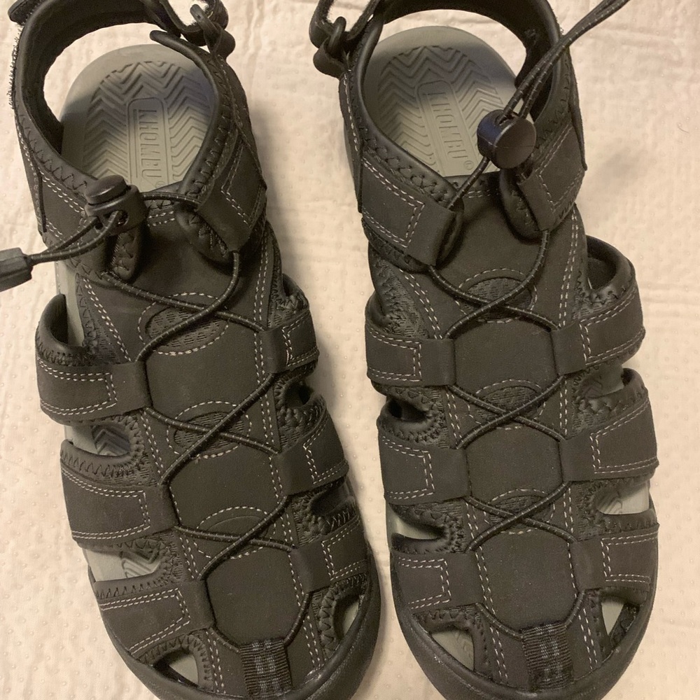 KHOMBU shoes Sz 9. New